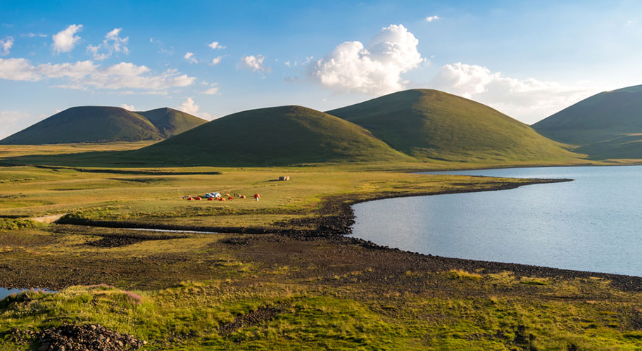 Wanderferien Armenien Akna See